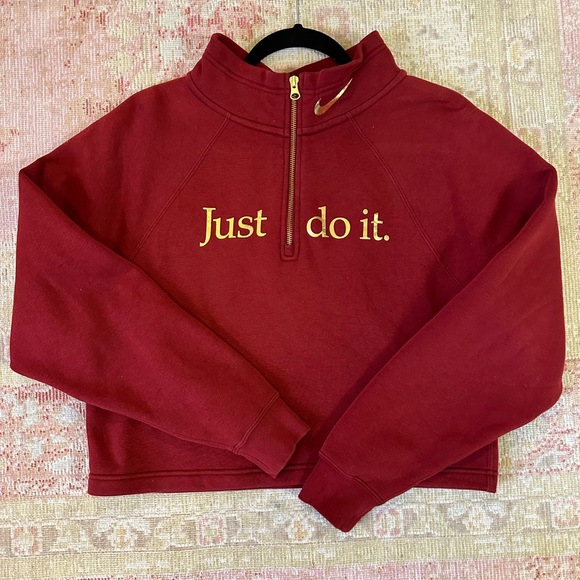 Nike pullover